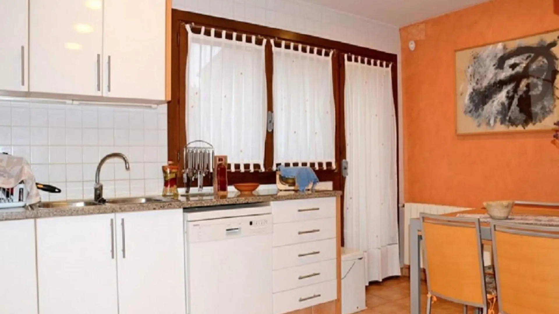 Villa In Peratallada With Private Pool