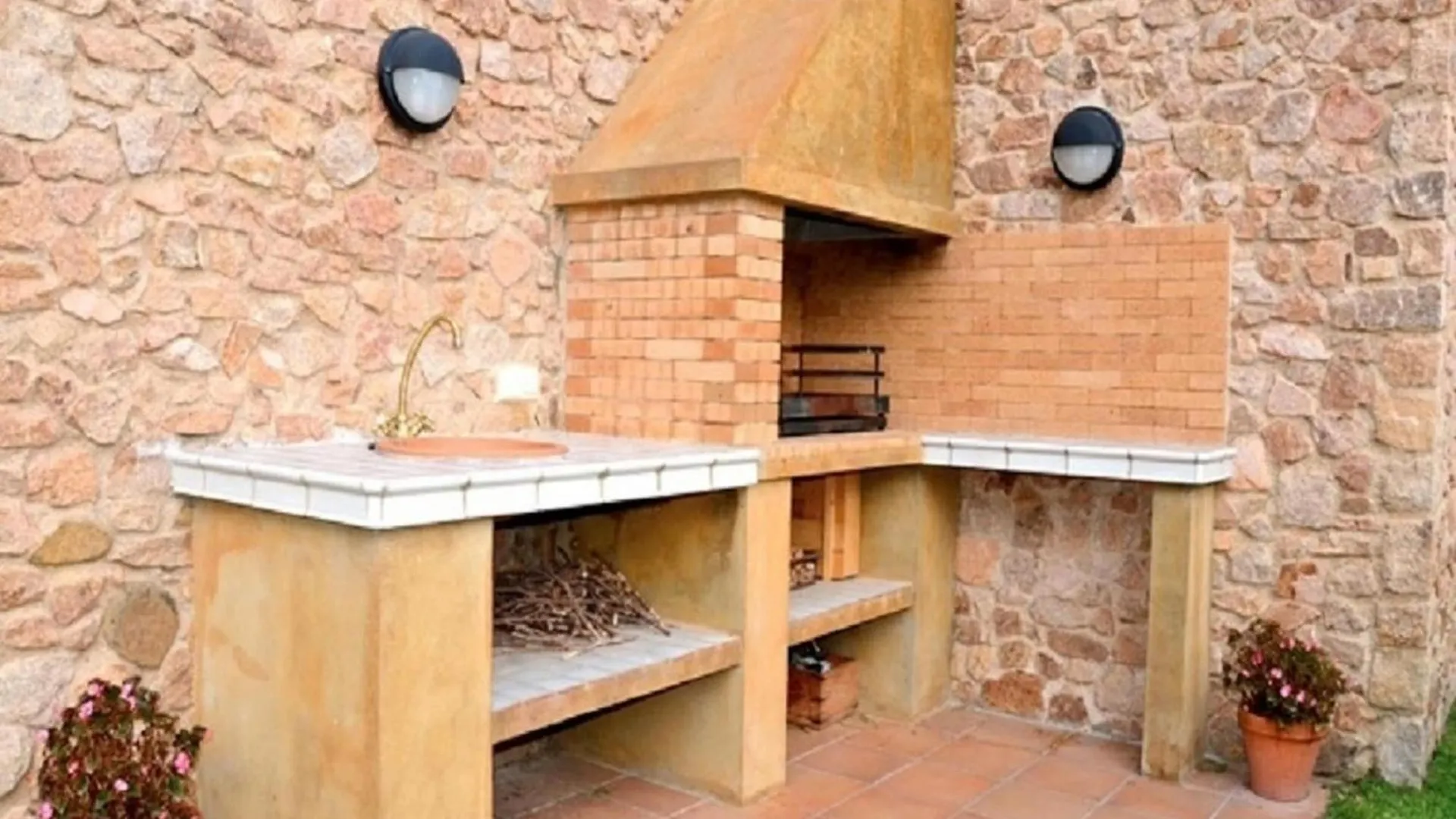 Villa In Peratallada With Private Pool Spain